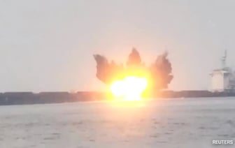 Хуситы из Йемена атаковали два судна в Красном море за использование портов Израиля.