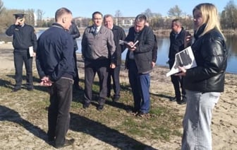 В Бресте пляж «Центральный» проходит подготовку для открытия купального сезона