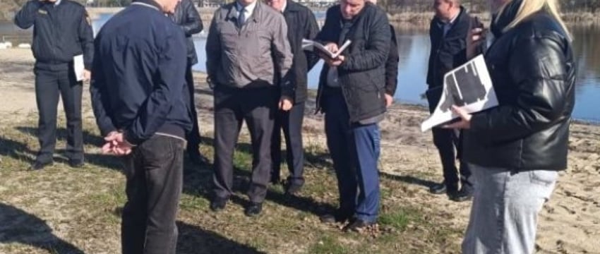 В Бресте пляж «Центральный» проходит подготовку для открытия купального сезона