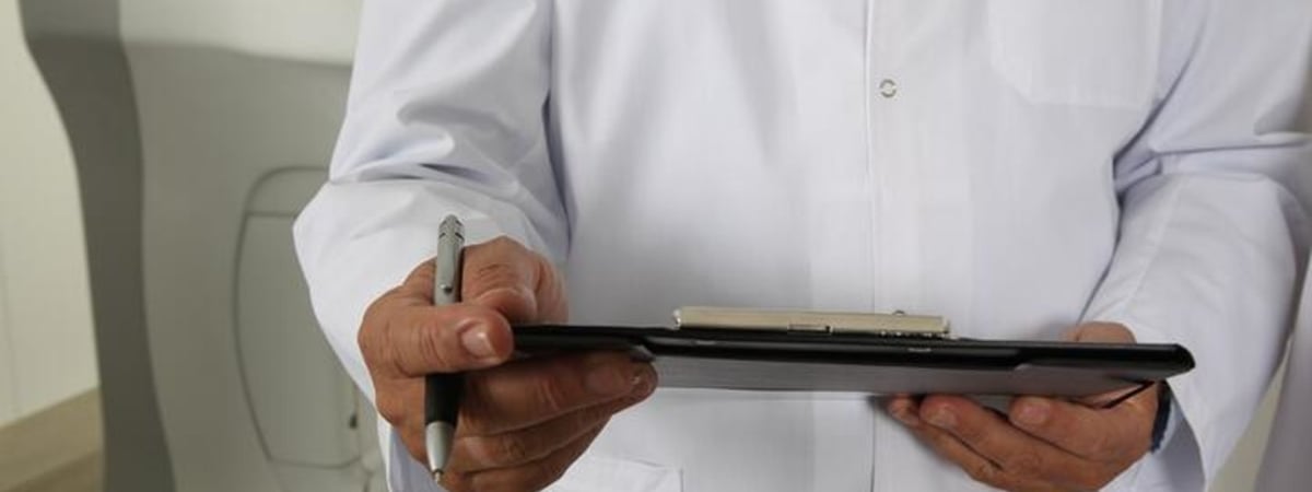 Беларусский врач с большим стажем начал в Польше карьеру с нуля. Получал «минималку», а теперь стесняется сказать, сколько зарабатывает