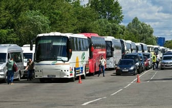 Гигантские очереди на белорусско-польской границе: проверили ситуацию