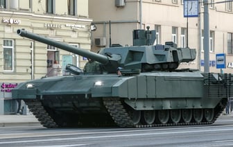 «Лучше всех» – В России рассказали, почему не отправили танки «Армата» в Украину