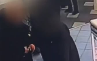 В минском банке у мужчины открыто украли 17 тысяч евро