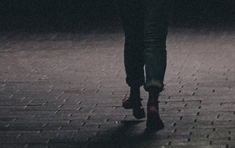 Белорус по пути на свидание занялся сексом с первой встречной на автобусной остановке