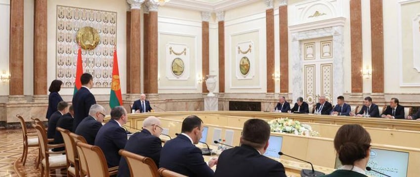 Лукашенко рассказал, как бороться с фейками и искусственным интеллектом