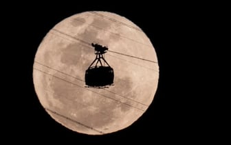 Как выглядело первое суперлуние 2024 года - показываем фото