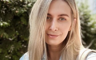 Вернувшуюся в Беларусь сотрудницу EPAM будут судить за «финансирование войны». Ей грозит до десяти лет колонии