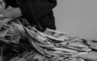 Мошенники в Бресте выманили у трех пенсионеров более 25 тысяч рублей