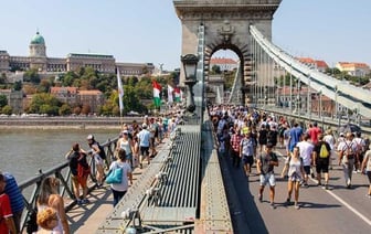 Венгрия упростила правила въезда для белорусов и россиян