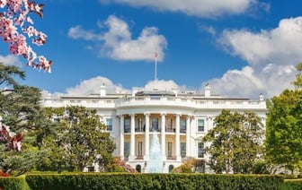 Белый дом отреагировал на обвинения России в финансировании терроризма