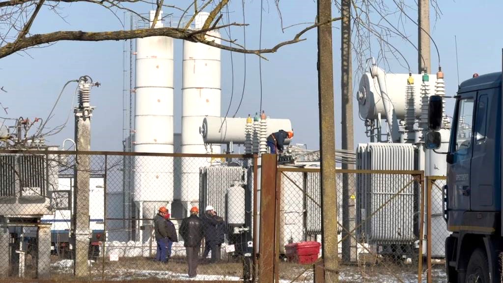 Сегодня часть Кобрина осталась без света. Рассказываем подробности