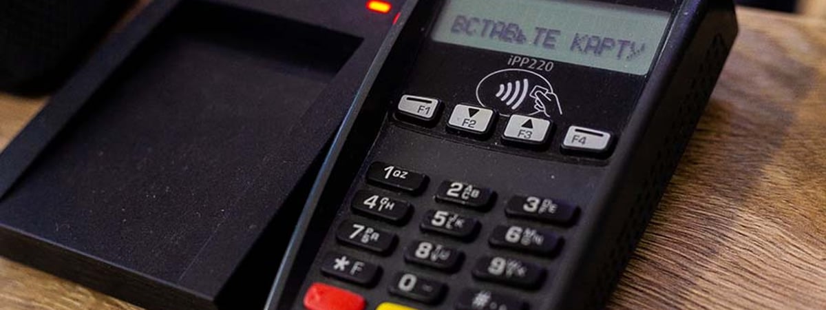 В деревенских магазинах продавали продукты с истекшим сроком годности — что было дальше