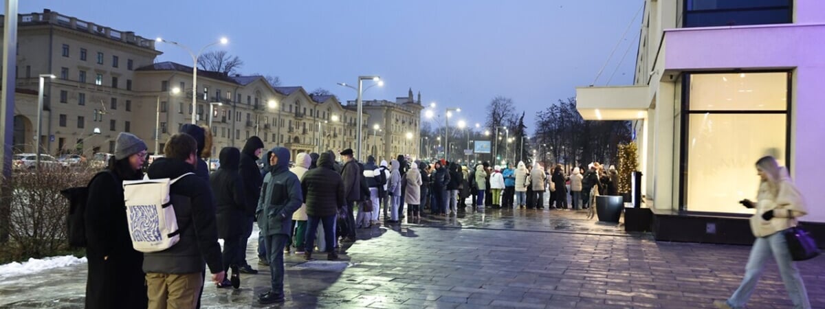 Минчане выстроились в очередь за квартирой в элитном ЖК за двое суток до старта продаж. Почём квадрат?