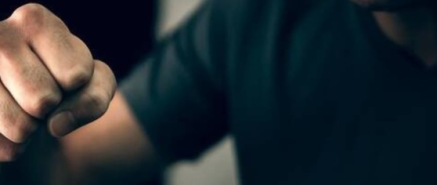 Какой срок дали хулигану, избившему бригаду скорой помощи в Барановичах