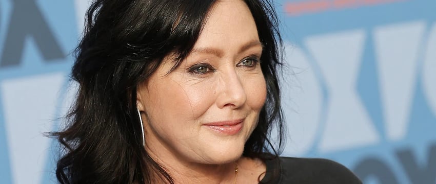 Звезда "Беверли-Хиллз, 90210" Шеннен Доэрти скончалась после борьбы с раком: отчет