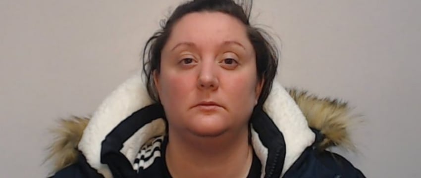 Медсестру из Великобритании, убившую ребенка, привязав его лицом к мешку с фасолью, приговорили к 14 годам тюрьмы.