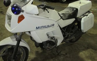 Мотоцикл BMW, служивший в «Стреле», выставили на продажу. Надо брать?