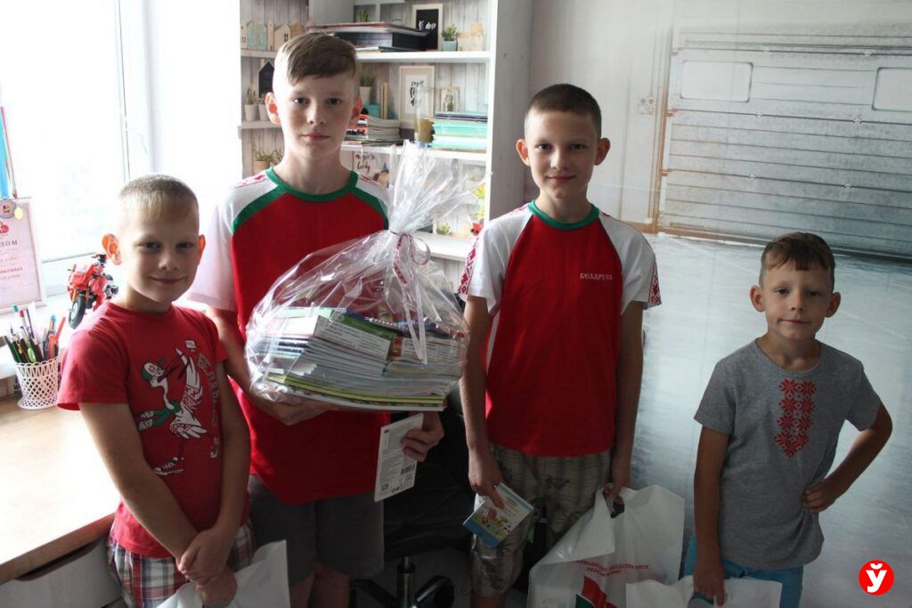 многодетная семья Максаковых