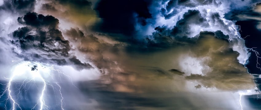 Штормовой ветер и грозы — оранжевый уровень опасности объявлен в Витебской области