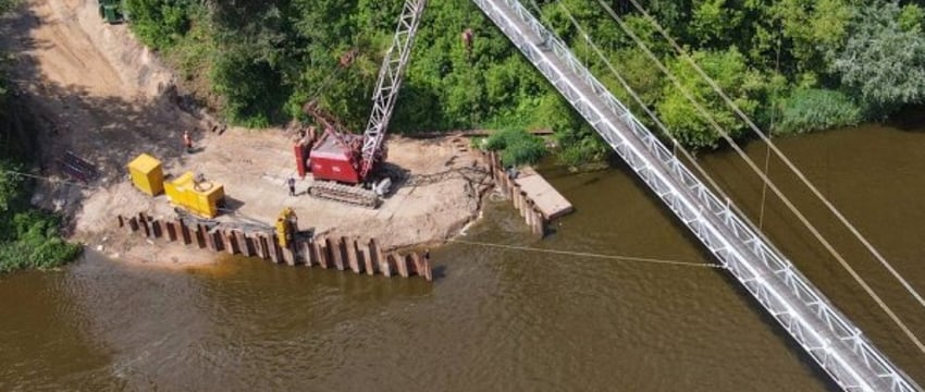 Самый длинный подвесной мост в Беларуси станет стеклянным: когда откроют?