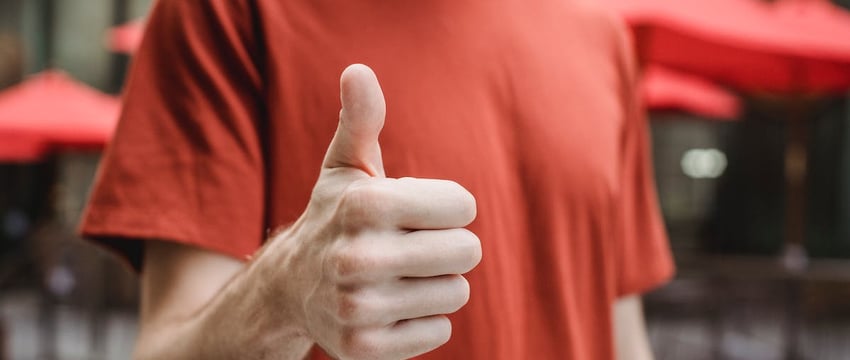 Мужчина с ружьем пытался ограбить магазин в Барановичском районе и ранил посетителя ножом