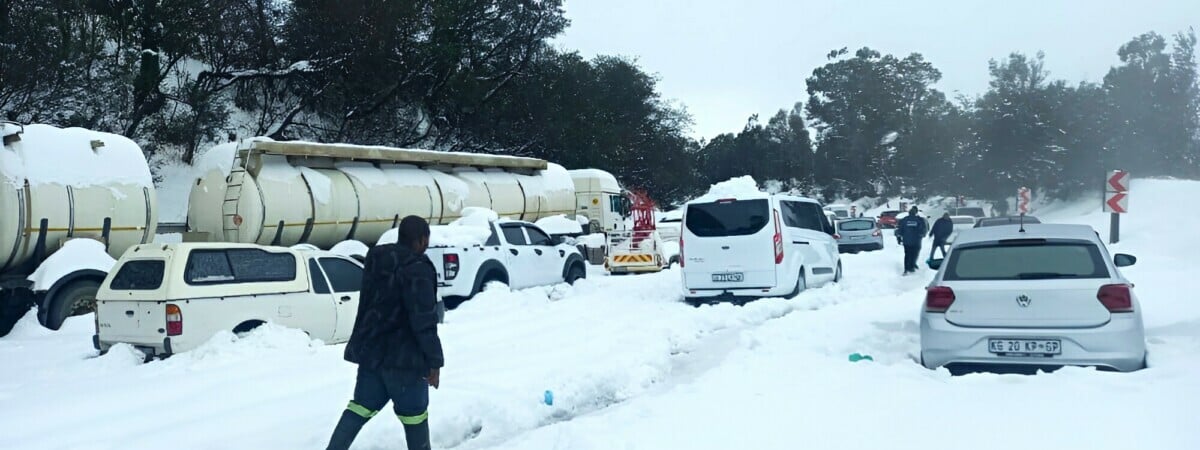 «Экстремальный случай» — На Южную Африку обрушился снегопад — Фото