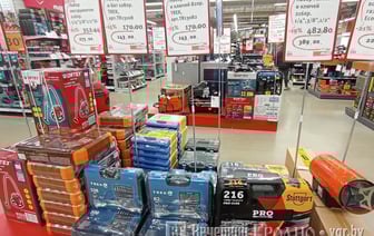 Что подарить мужчине? Прошлись по магазинам Гродно и узнали, какие подарки предлагают на сумму 100 рублей