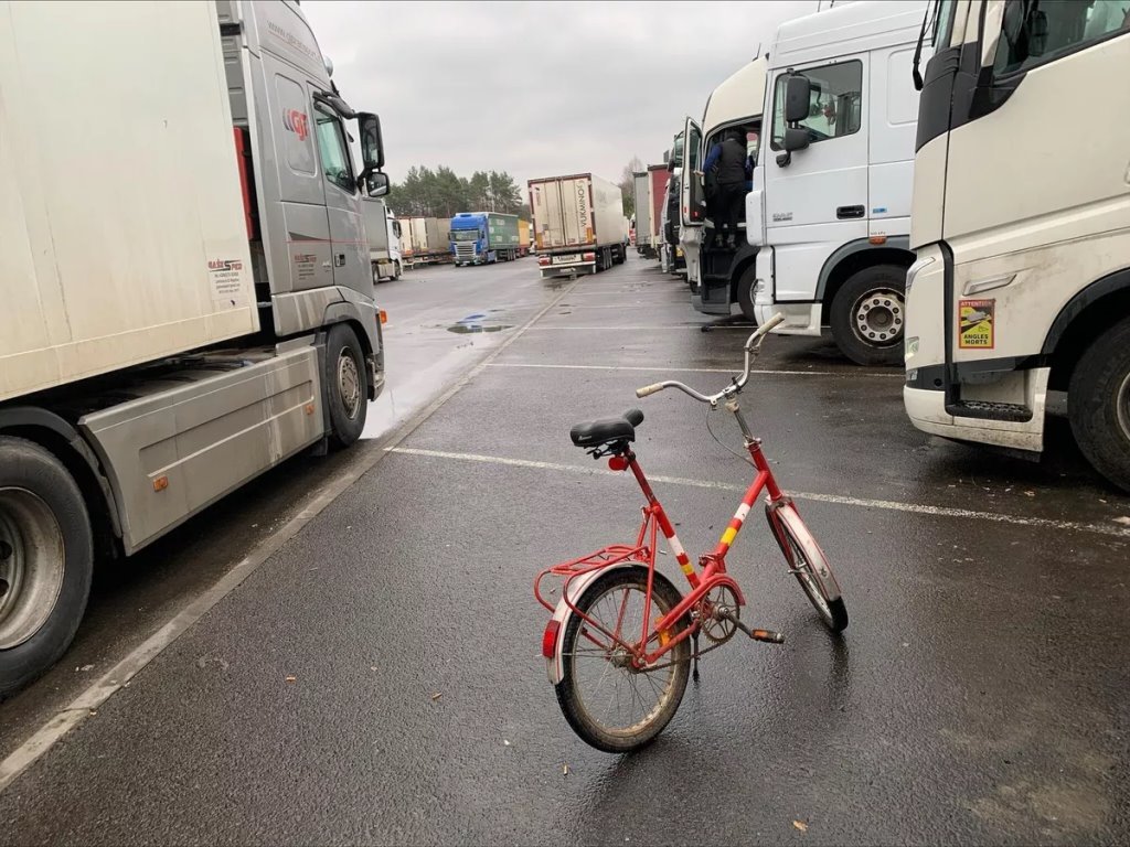 Многие дальнобойщики не встретят Новый год в кругу семьи