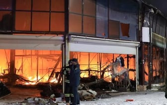Крупный пожар на рынке в Челябинске удалось потушить