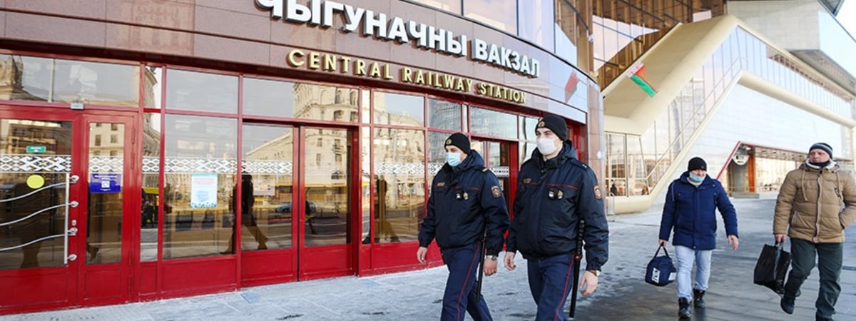 БелЖД объявила рейды с милицией по вокзалам, поездам и путям. Кто в «центре внимания»?