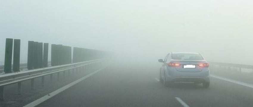 Оранжевый уровень опасности объявили в Беларуси из-за тумана