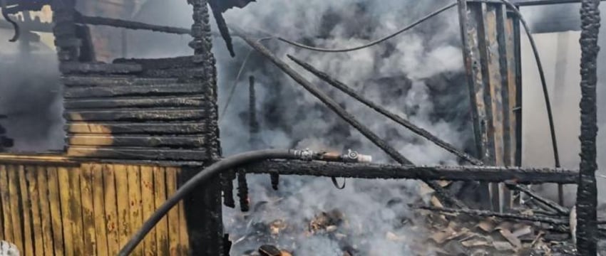 Четверо детей погибли в огне в Березовском районе