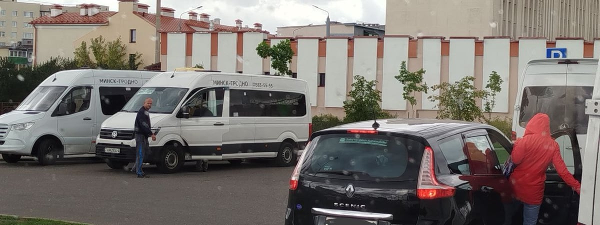 В Гродно водители маршруток просят изменить организацию движения на популярной площадке