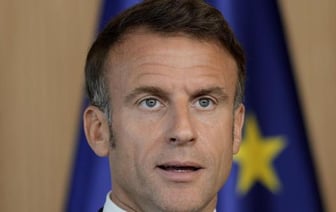 Макрон отменил поездку в Украину из соображений безопасности