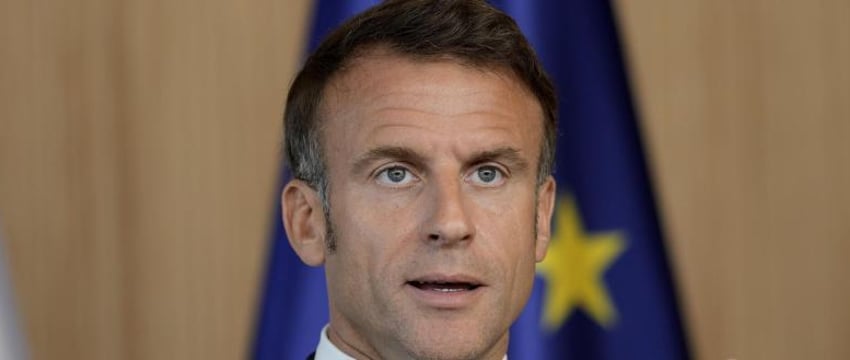 Макрон отменил поездку в Украину из соображений безопасности