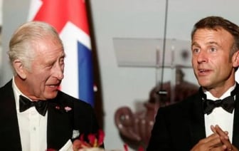 Ужины Макрона ударили по французскому бюджету
