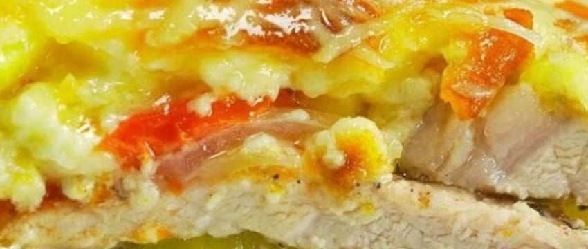 В Беларуси женщина нашла стекло в мясном блюде. Как она поступила?