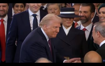 Дональд Трамп вступил в должность президента США