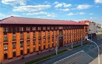 Бяз сайта і адкрытай прыёмнай кампаніі. Што вядома пра паўсакрэтную ўстанову, якая рыхтуе кадры для КДБ Беларусі