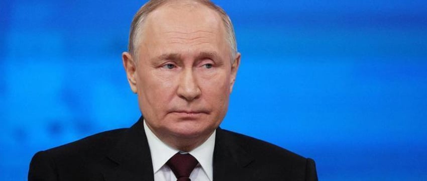 Поздно вечером Путин встретился с командующими войсками