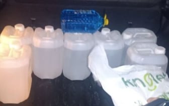 Бизнес-план провалился. У мужчины оперативники изъяли 155 л спирта