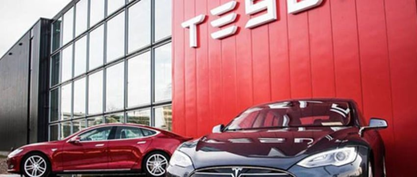 Tesla потеряла более $50 млрд за два дня