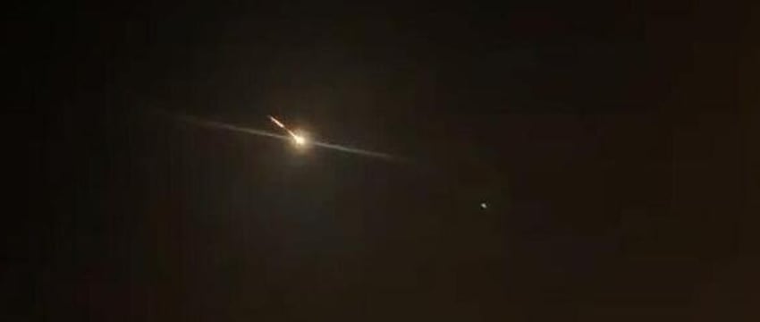 Над Берлином сгорел астероид - видео