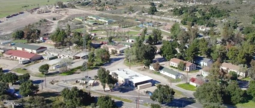 Исторический городок в Калифорнии выставлен на продажу за 6,6 миллиона долларов: причины
