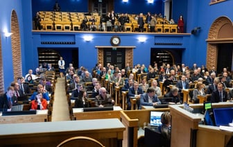 Эстония изменила Конституцию. В каких правах ограничили белорусов?