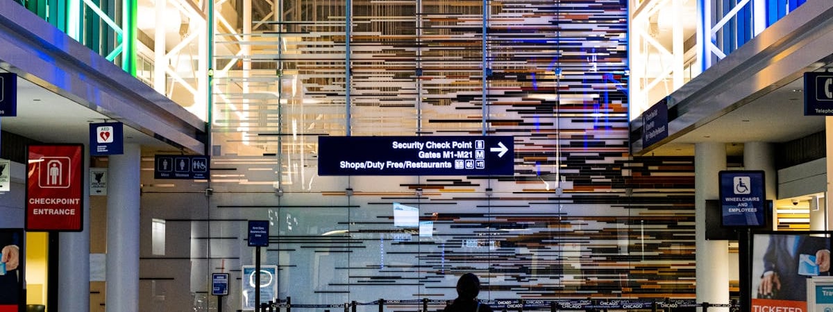 За неделю очередь легковушек на въезд в Польшу из Беларуси увеличилась в два раза