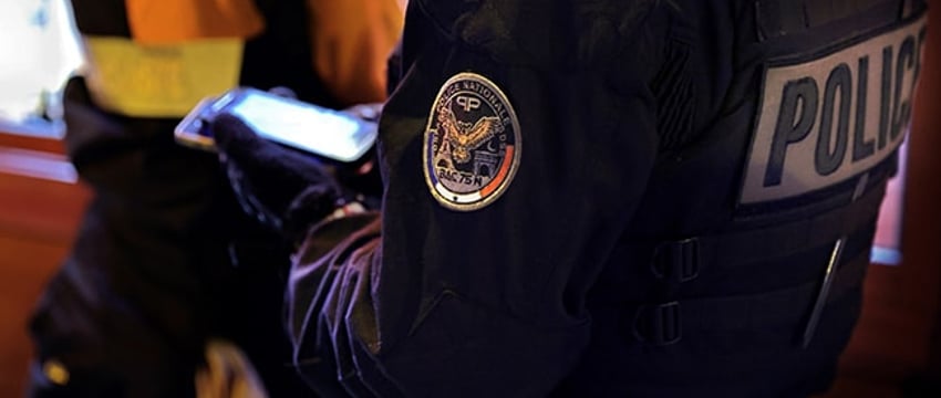 Французским подросткам предъявлены обвинения в изнасиловании 12-летней девочки и антисемитских высказываниях.