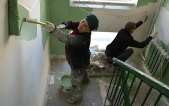 Белорусам запретили так украшать свои подъезды. Где брать разрешение? — Полезно