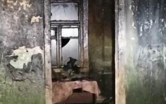 Следователи устанавливают причину гибели четырех человек на пожаре в Барановичах