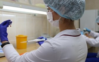 В суд Пинского района обратилась женщина для взыскания алиментов с бывшего сожителя на содержание несовершеннолетнего ребенка. Что показал ДНК-тест?